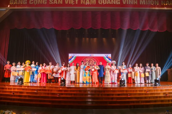 CUỘC THI MR&MS ÁO DÀI 2025 -- IU